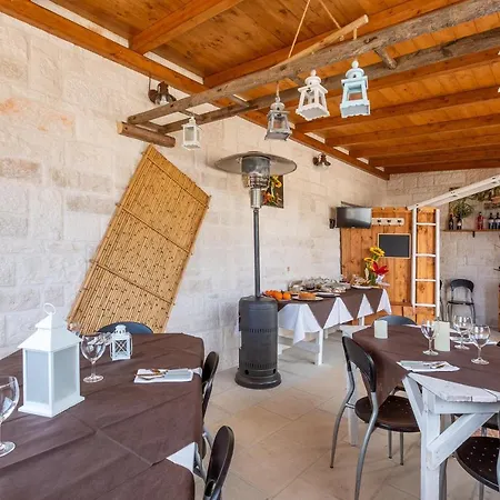 Couette-café Mariano 3*